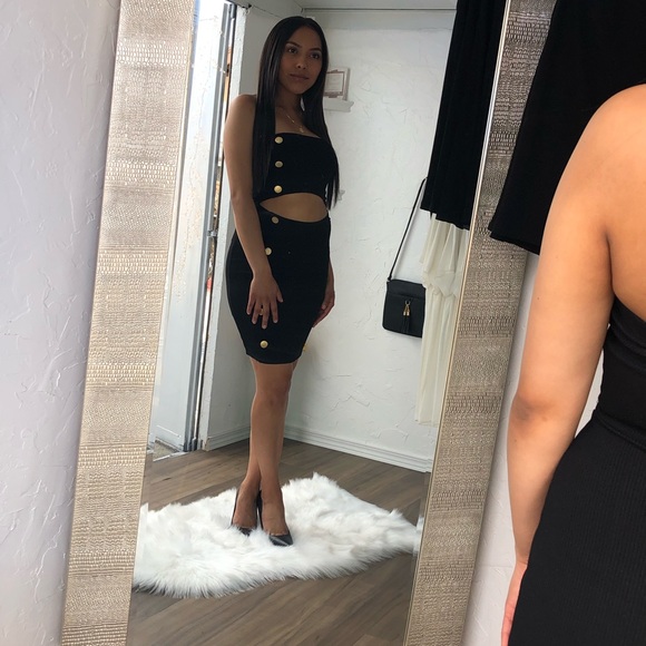 Short Black Dress - Picture 1 of 3